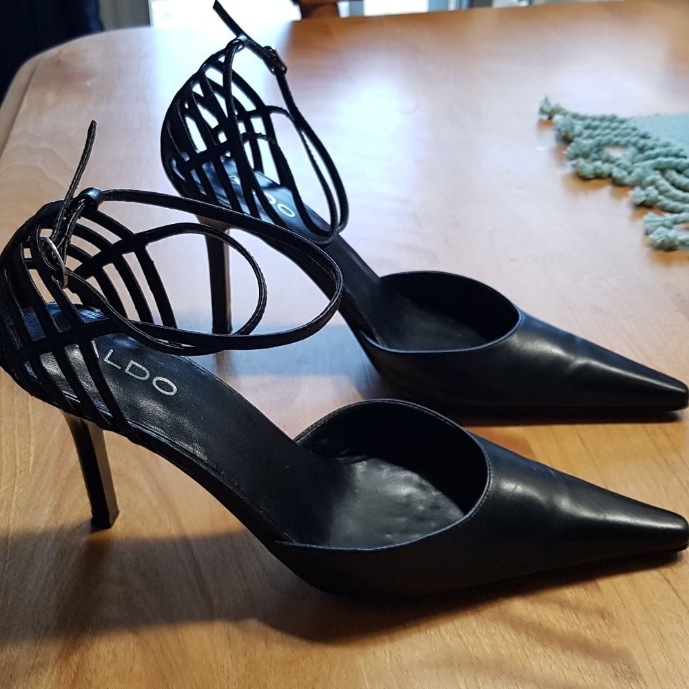 Almost New! Aldo heels